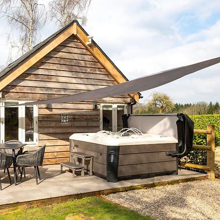 위트처치 Oak Tree Hideaway 빌라 외부 사진