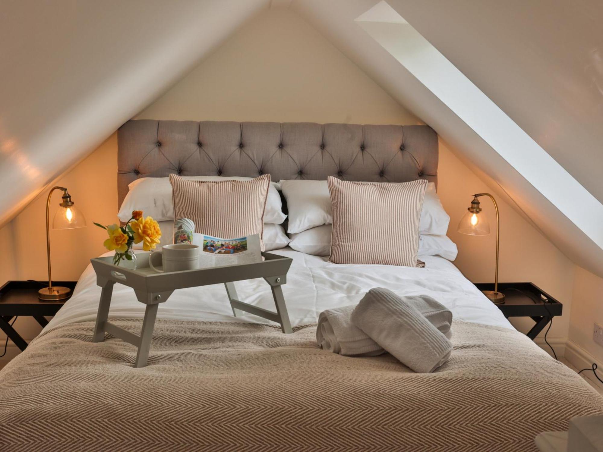 위트처치 Oak Tree Hideaway 빌라 외부 사진